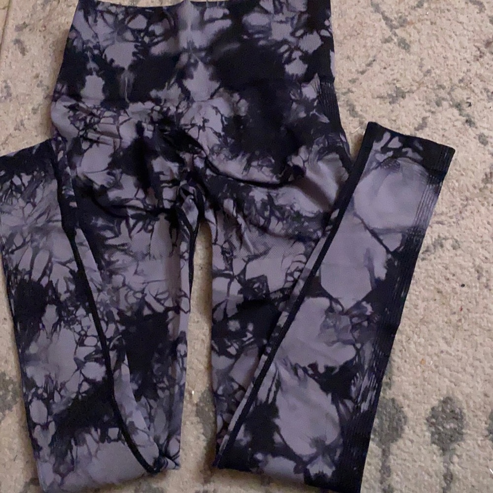 Alphalete legging dupes